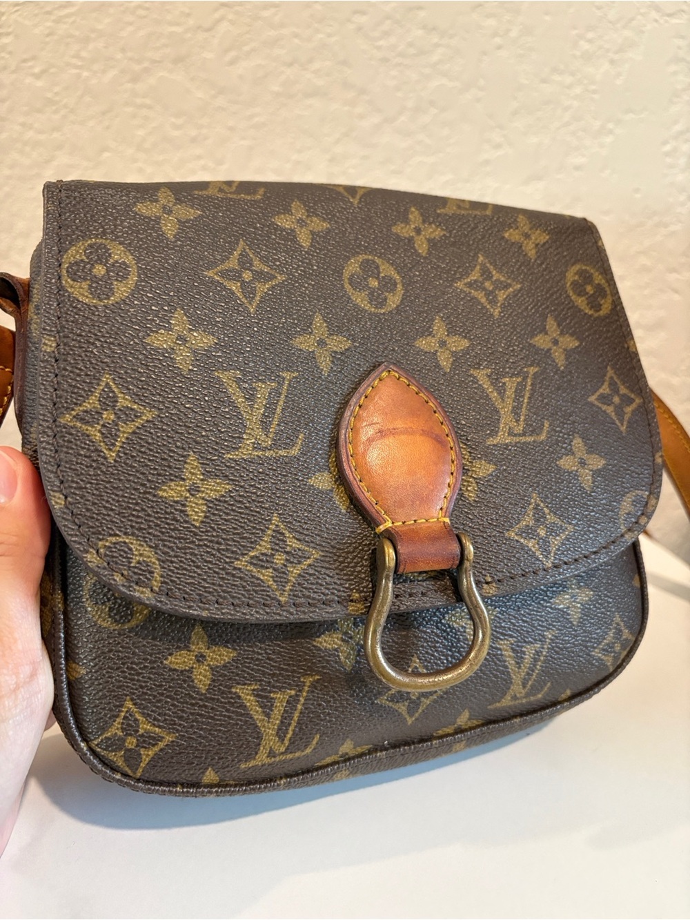 Louis Vuitton Saint Cloud
Brown Monogram Crossbody Bag - Picture 14 of 15